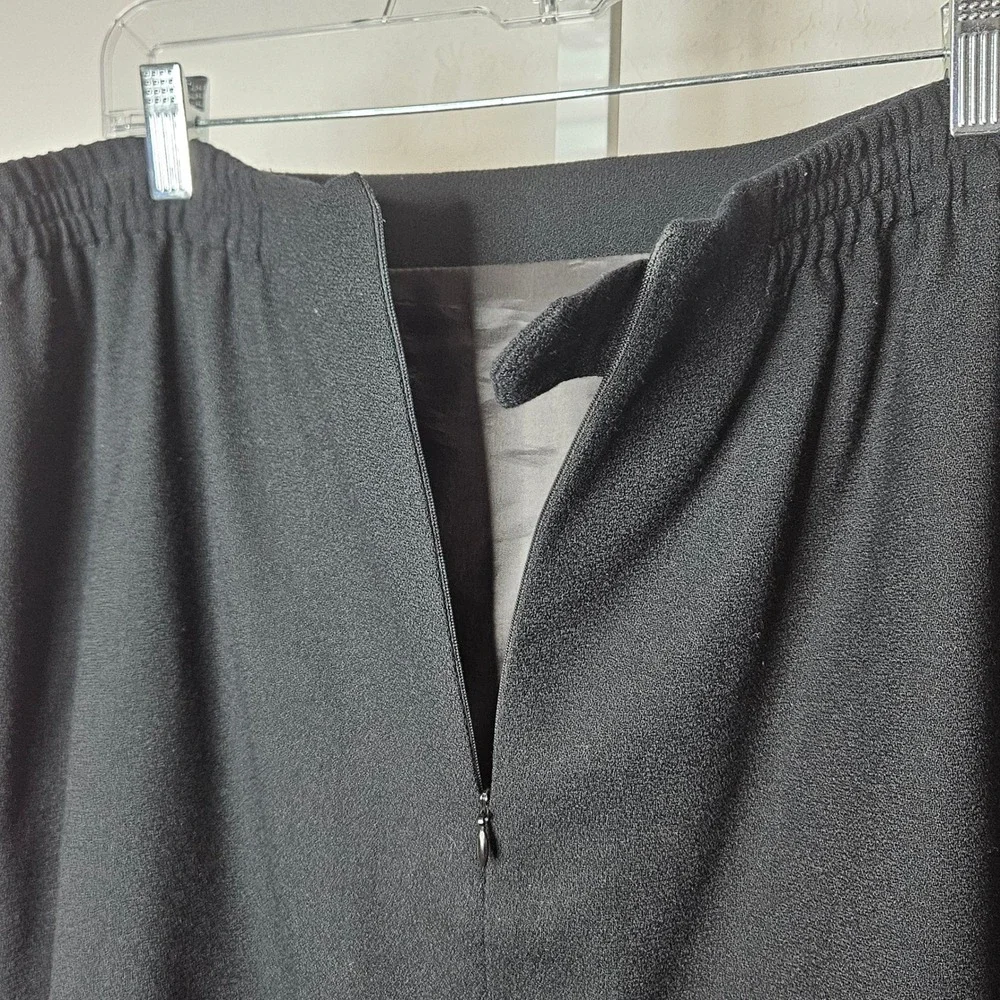 Vintage Jones New York Black 100% Worsted Wool Pencil Skirt‎ 14W